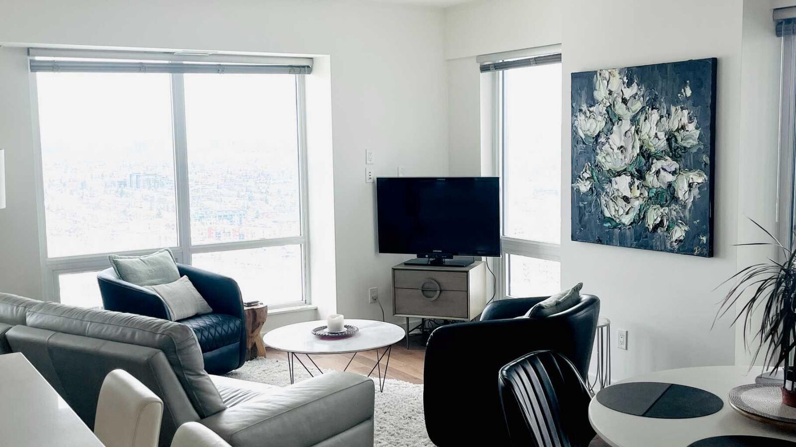 Property Photo:  930 6 Avenue SW 3202  AB T2P 1J3 