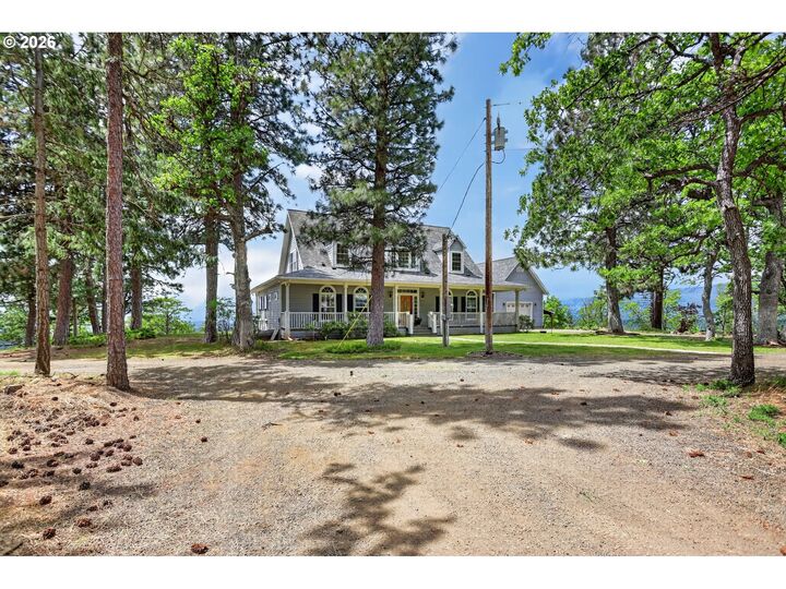 Property Photo:  430 Hornet Ln  WA 98620 