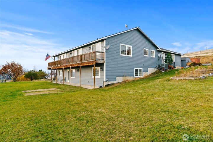 Property Photo:  733  Pumping Plant Road  WA 98926 