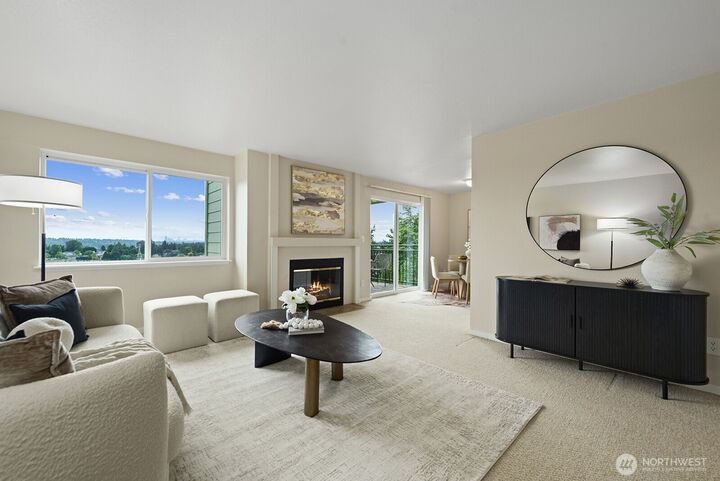 Property Photo: 3815 SE 131st Lane SE H-16 WA 98006