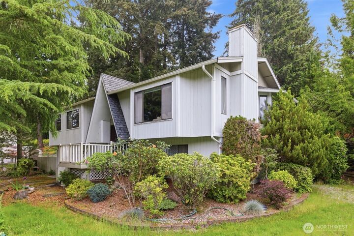 Property Photo:  5003  64th Avenue W  WA 98467 