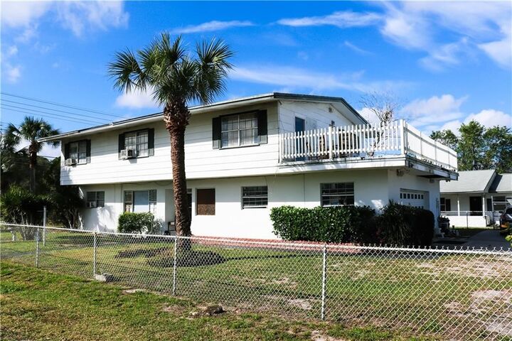 Property Photo:  4105 32nd Avenue 3220,3210  FL 32967 