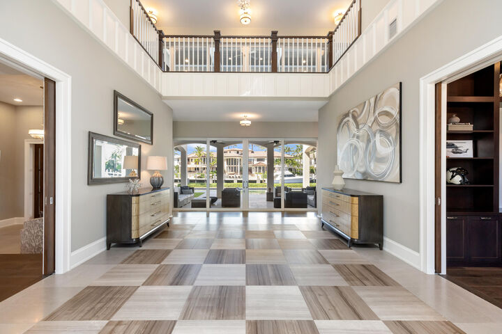 Property Photo: 3211 NE 27th Avenue FL 33064