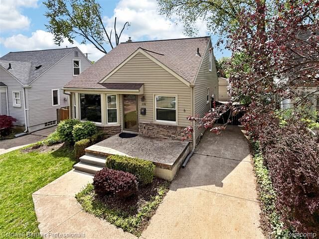 Property Photo: 3311 Ellwood Avenue MI 48073
