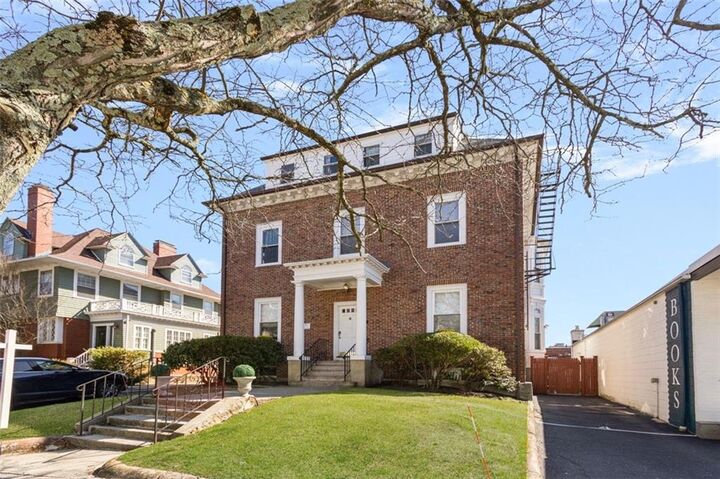 Property Photo:  23 South Angell Street 2  RI 02906 