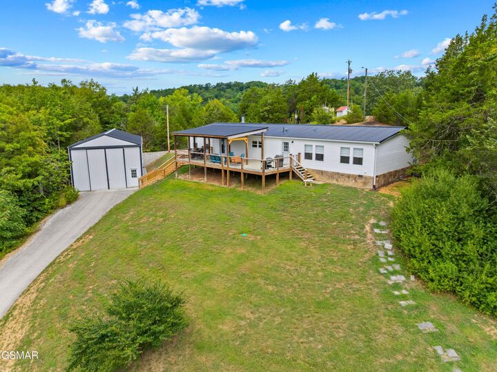 Property Photo: 115 Granny Davis Way TN 37725