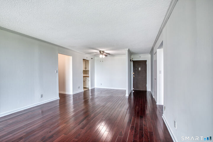 Property Photo:  1 Strawberry Hill Avenue 7D  CT 06902 