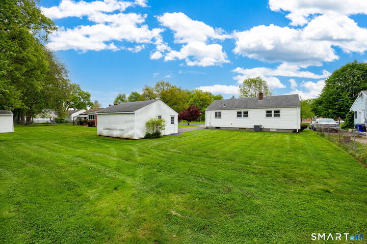 Property Photo:  35 Greenfield Street  CT 06109 