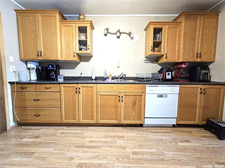 Property Photo: 442 6th Avenue W SK S0A 2P0
