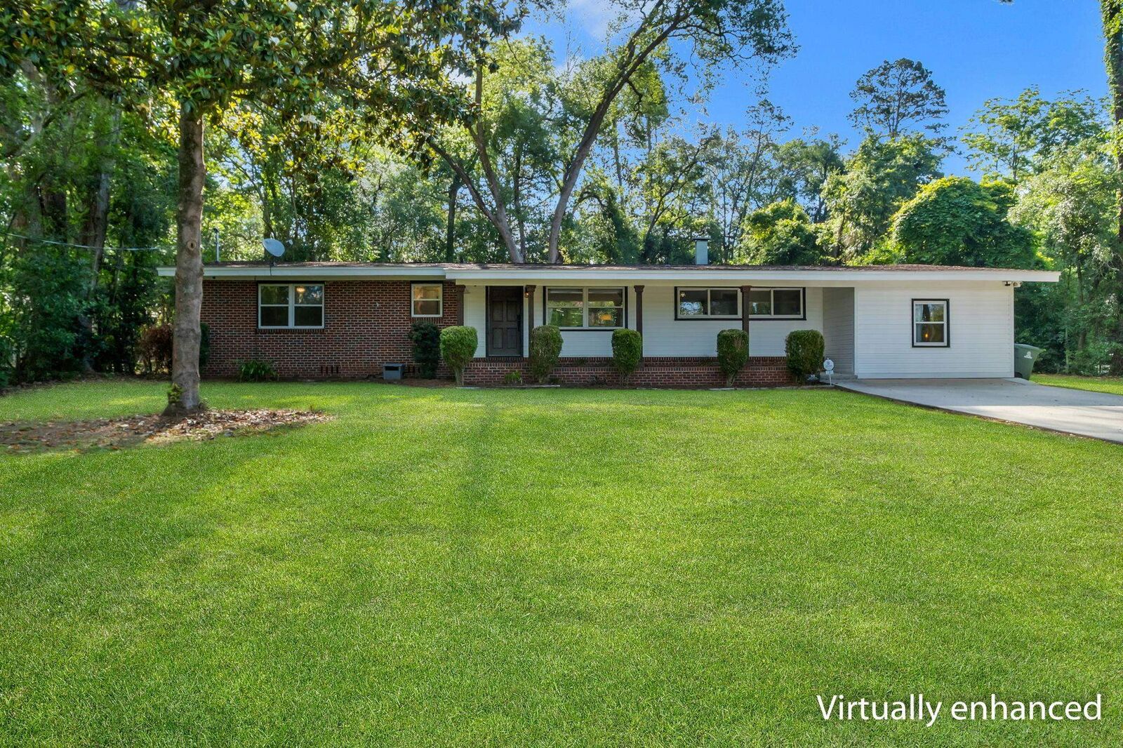 Property Photo:  2351 Amelia Circle  FL 32304 
