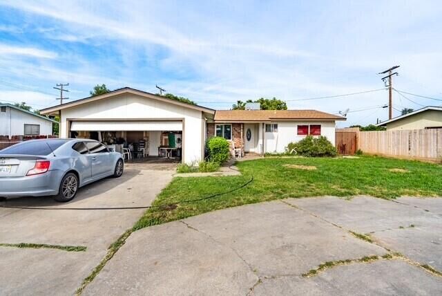 Property Photo:  2615 N Quail Drive  CA 93291 