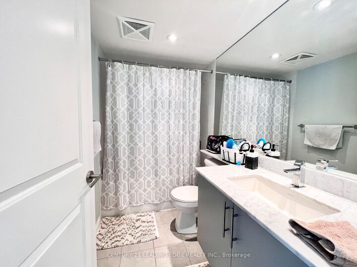 Property Photo:  75 East Liberty Street 1002  ON M6K 3R3 