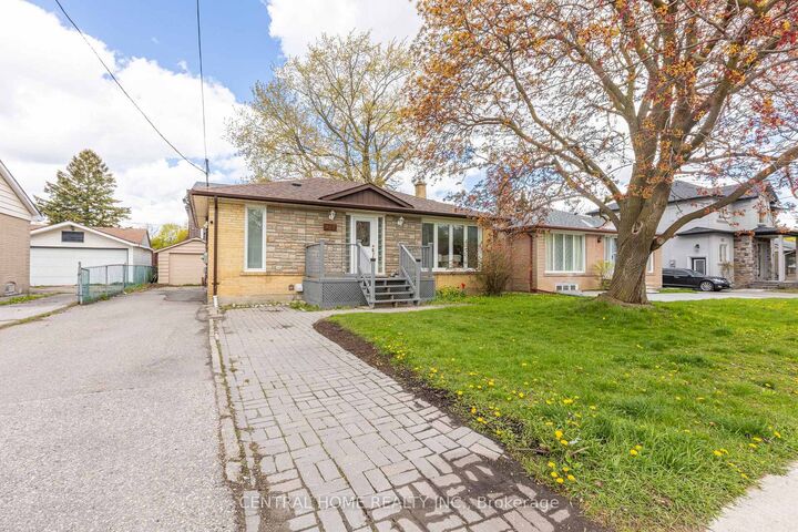 307 Boisdale Avenue — photo 1