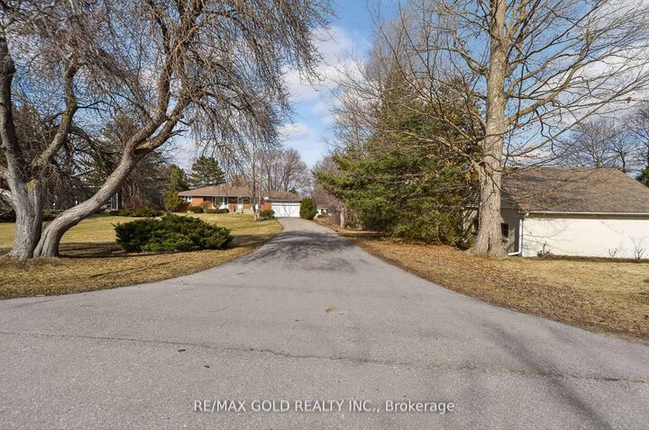 Property Photo: 14811 Creditview Road ON L7C 3G6