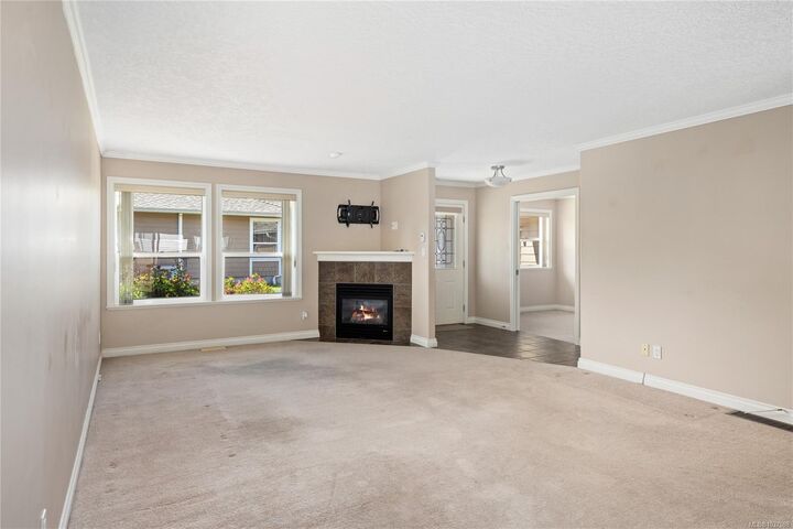 Property Photo: 3101 Herons Way 8 BC V9L 6Z4