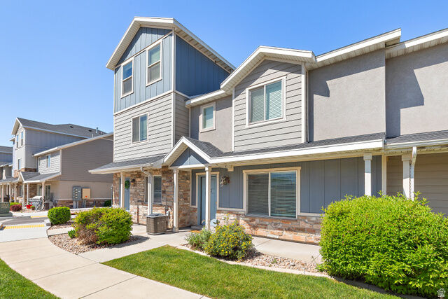 Property Photo:  256 N 750 E  UT 84059 