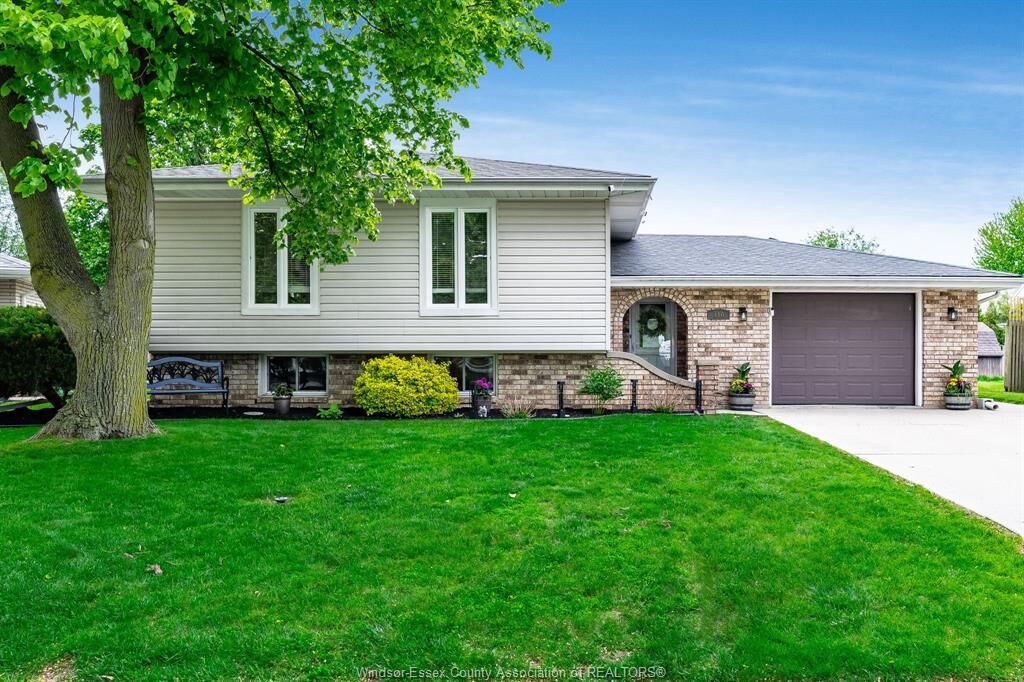 Property Photo: 110 McCallum Drive ON N9Y 1G7