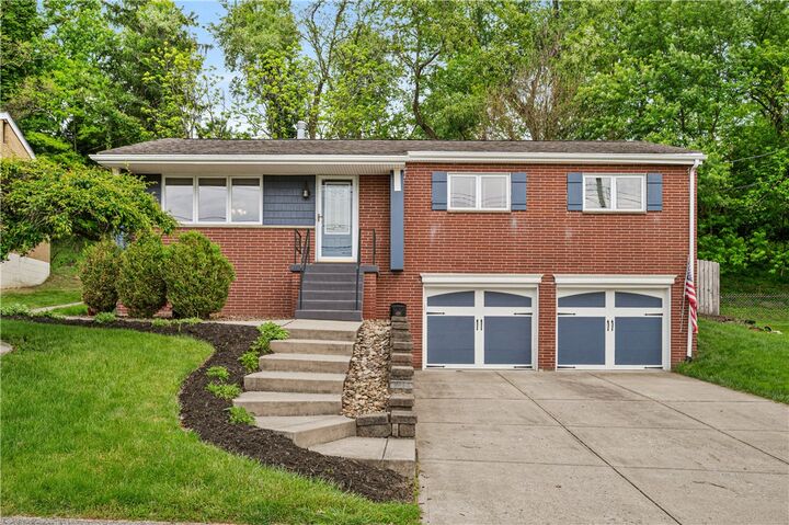 Property Photo: 420 Macbeth Dr PA 15235
