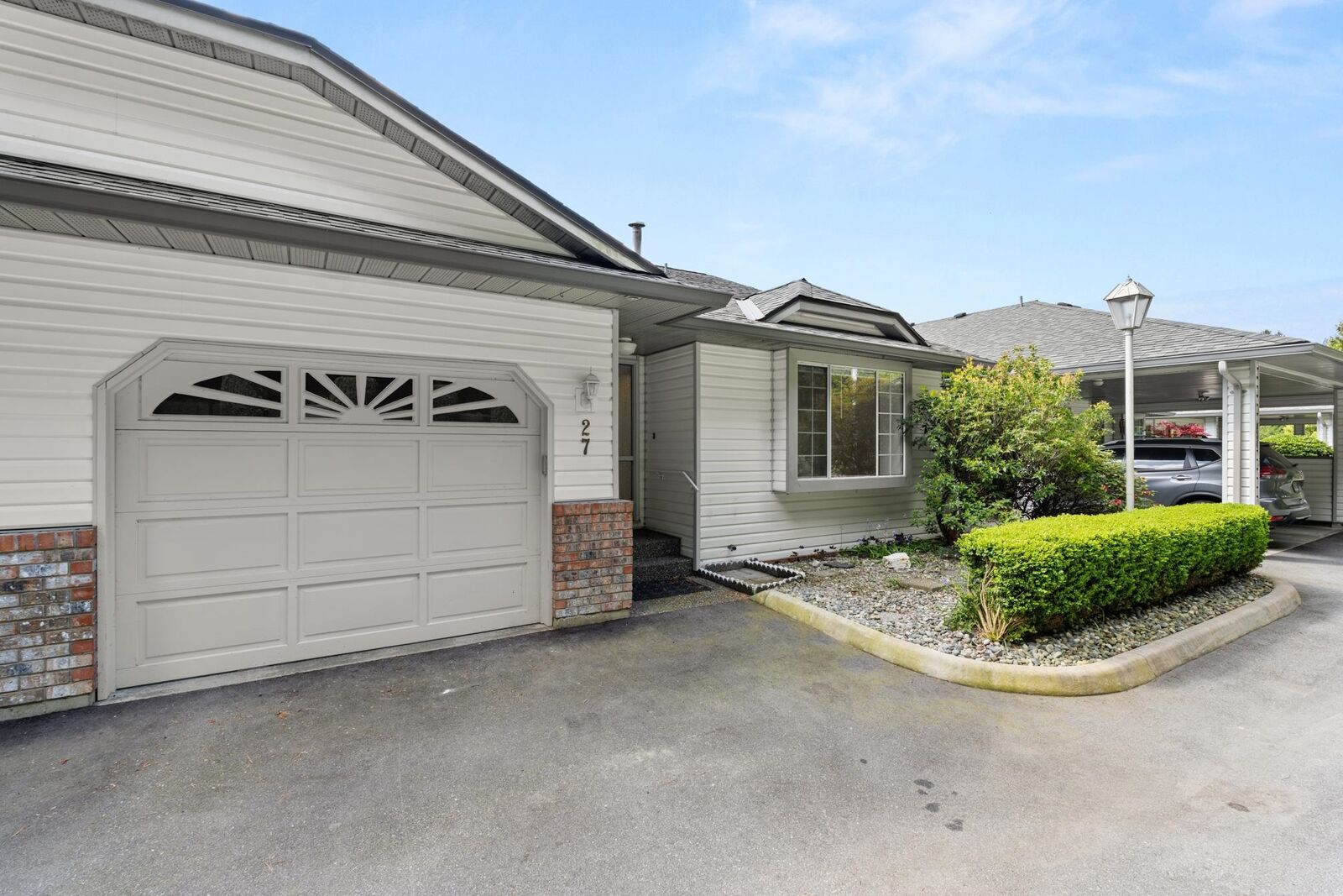 Property Photo:  3351 Horn Street 27  BC V2S 7J9 