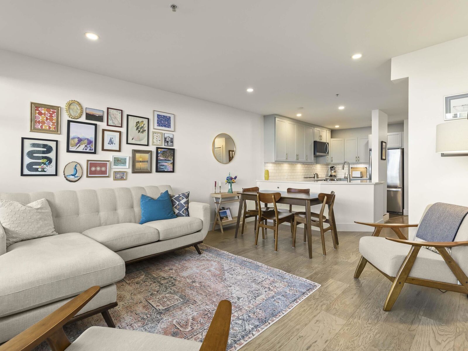 Property Photo: 2287 W 3rd Avenue 102 BC V6K 1L5