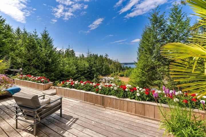 Property Photo: 430 McKercher Road BC V0N 2J2