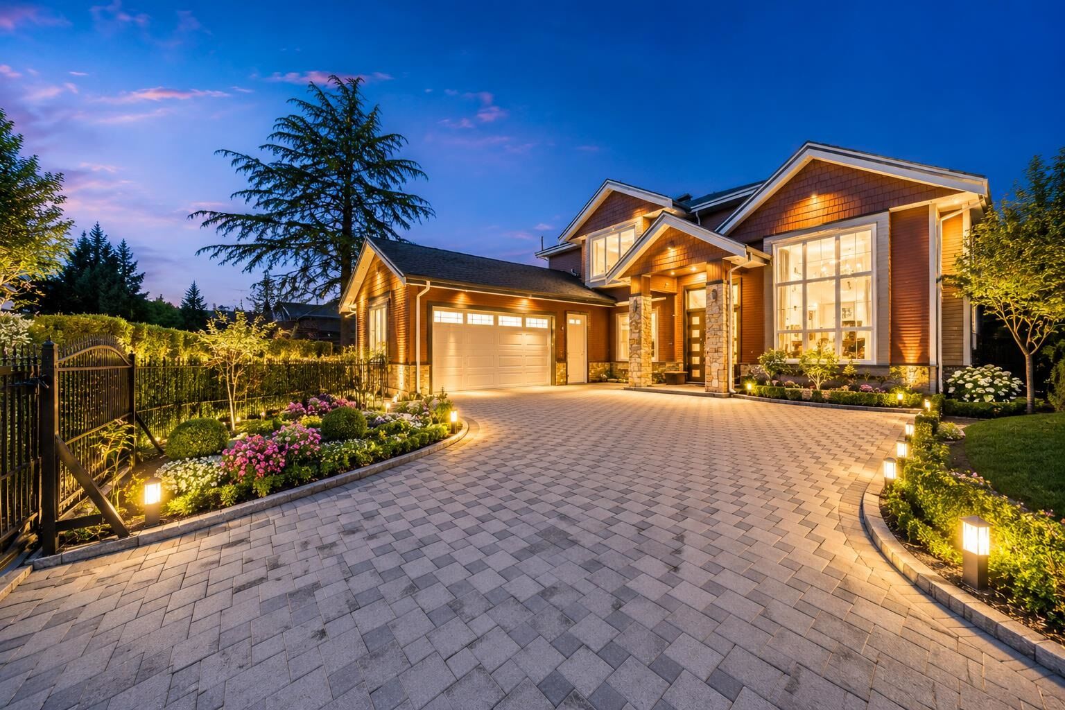 Property Photo:  3511 Jesmond Avenue  BC V7E 1C2 