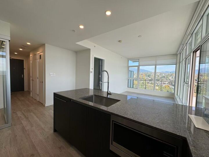 Property Photo:  5311 Goring Street 1605  BC V5B 0B5 