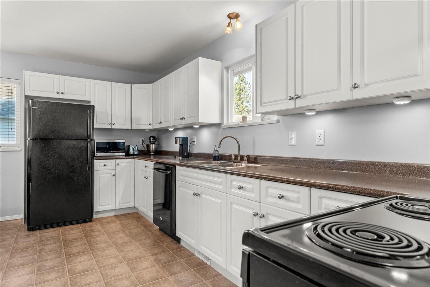 Property Photo: 46329 Strathcona Road BC V2P 3T1