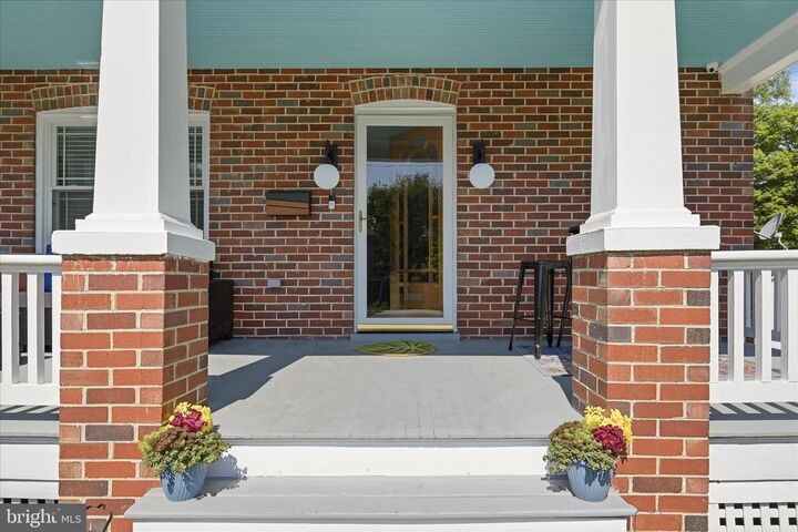 Property Photo:  1423 Greystone Terrace  VA 22601 