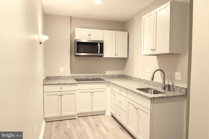 Property Photo:  12626 Kahns Road B  VA 20112 
