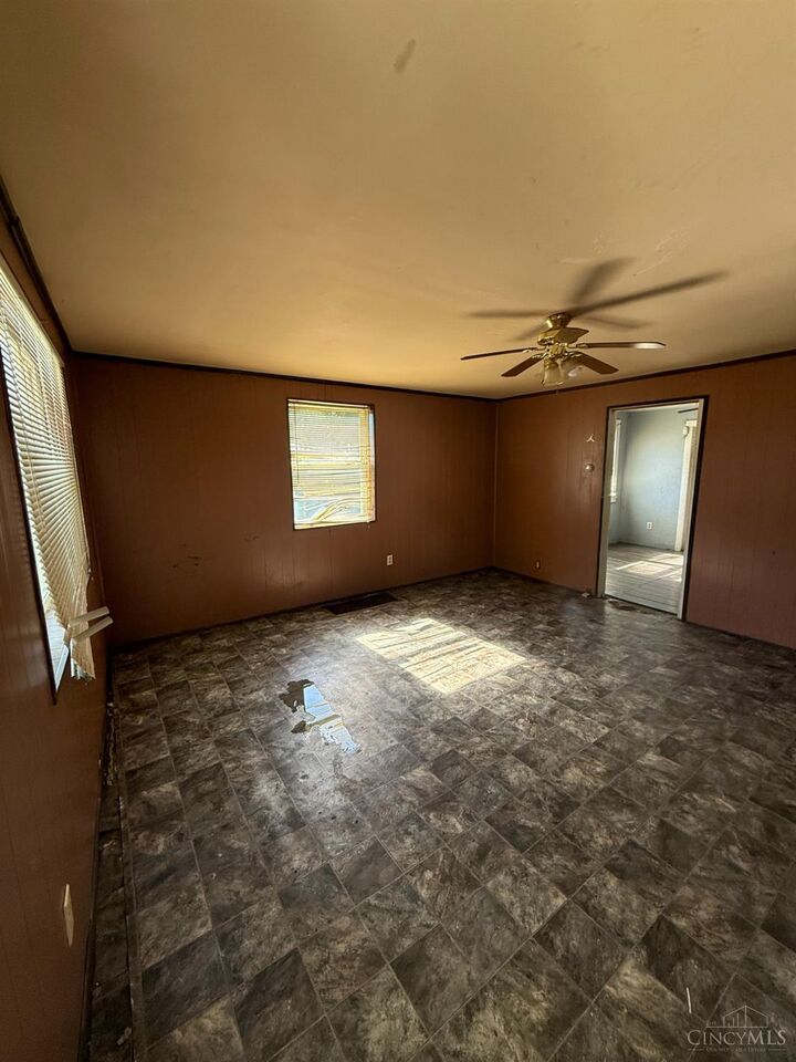 Property Photo: 955 Simmons Avenue OH 45215