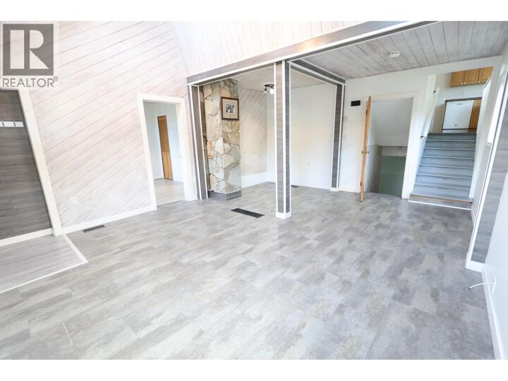 Property Photo: 370 Ewert Crescent BC V2M 2N6