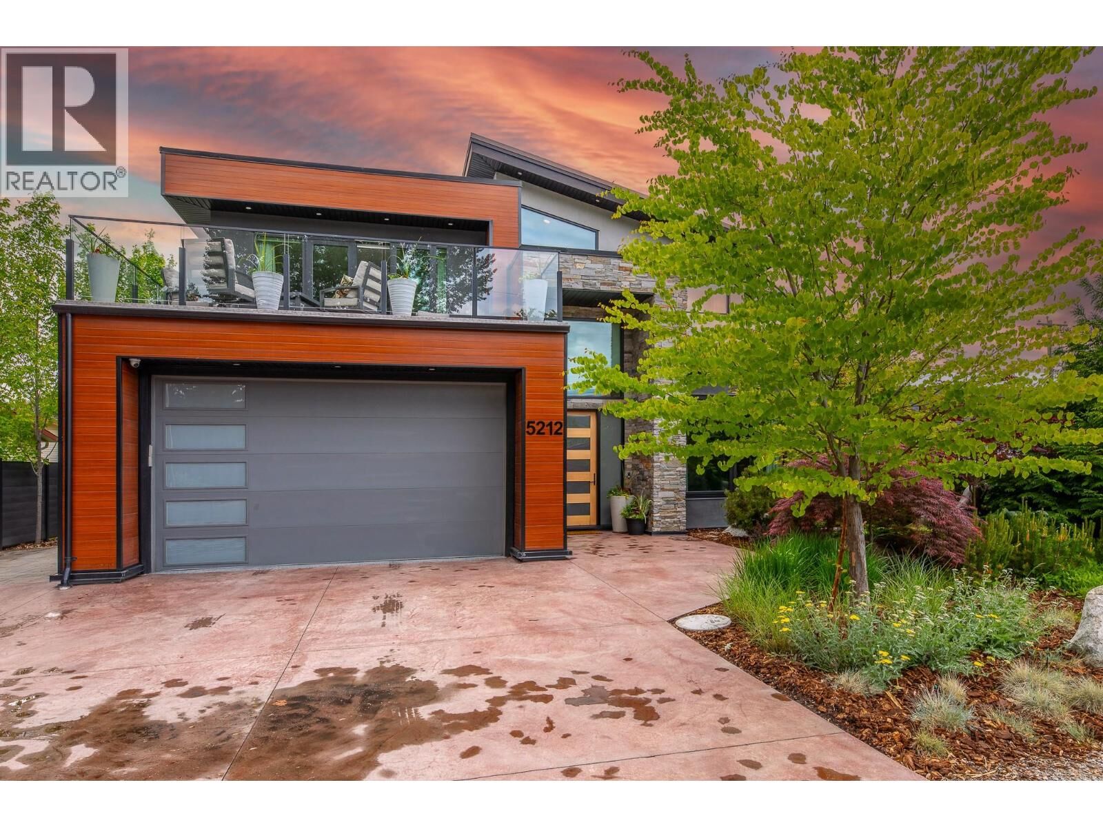 Property Photo:  5212 Woods Avenue  BC V0H 1Z9 