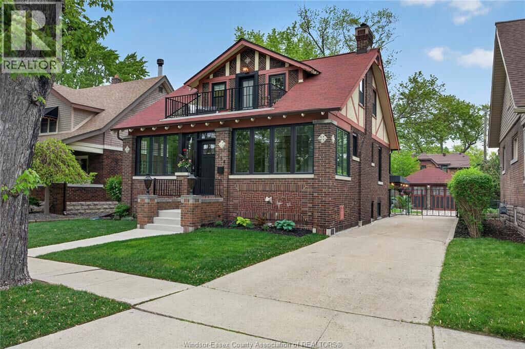 Property Photo:  264 Thompson Blvd.  ON N8S 2G4 