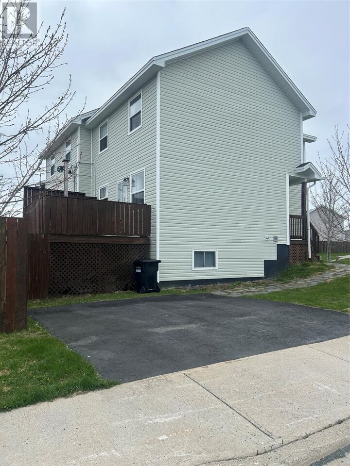Property Photo:  254 Green Acre Drive  NL A1H 1C2 