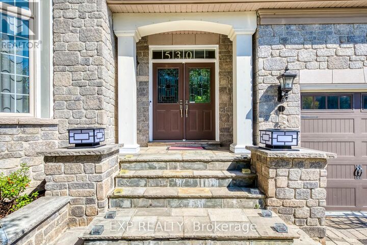 Property Photo:  530 Golfview Court  ON L6M 4W6 