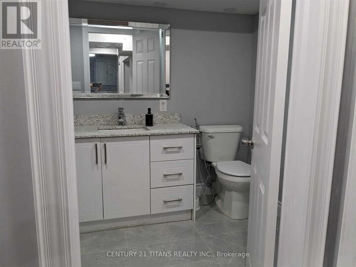 Property Photo:  1561 Astrella Crescent Bsmt  ON L5M 5A1 
