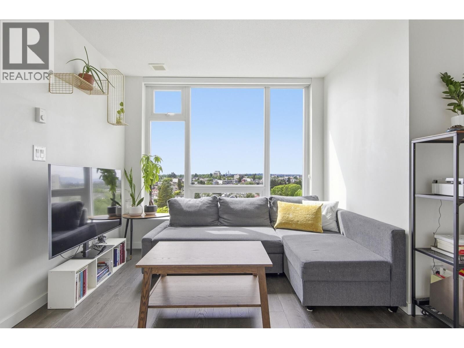 Property Photo:  5665 Boundary Road 1104  BC V5R 0E4 