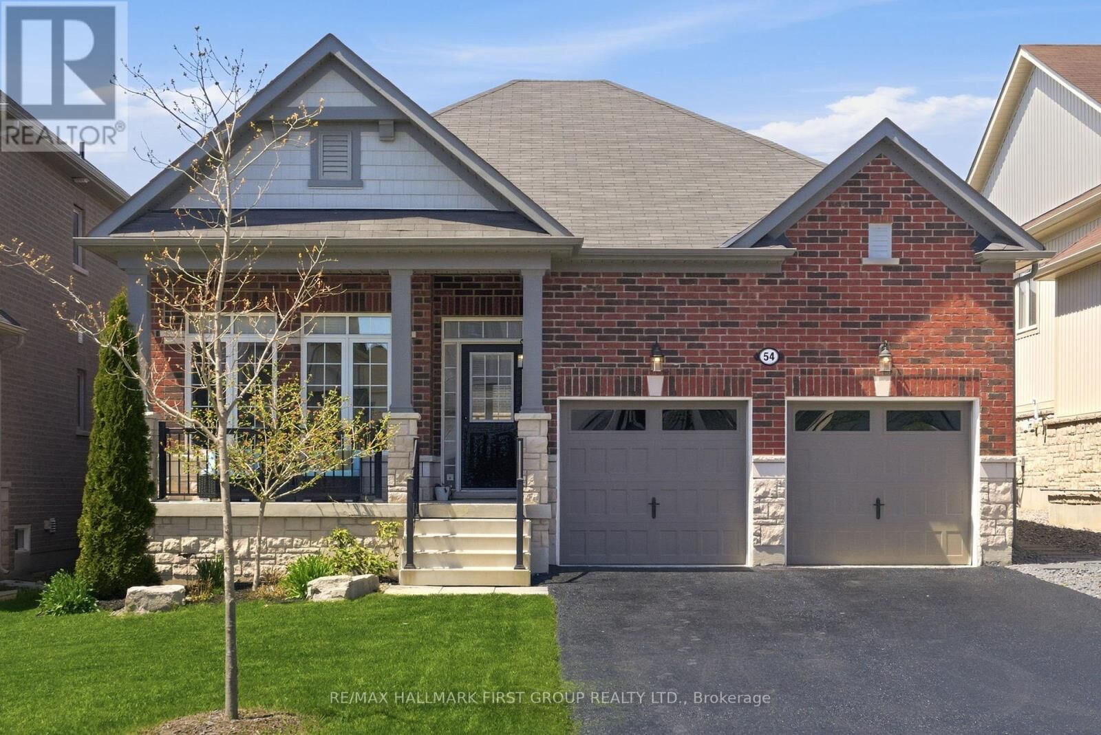 Property Photo:  54 Horizon Avenue  ON L0A 1G0 