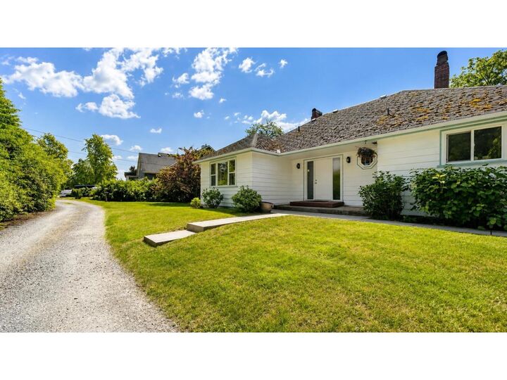 Property Photo:  34150 Glenwill Street  BC V2S 1X6 