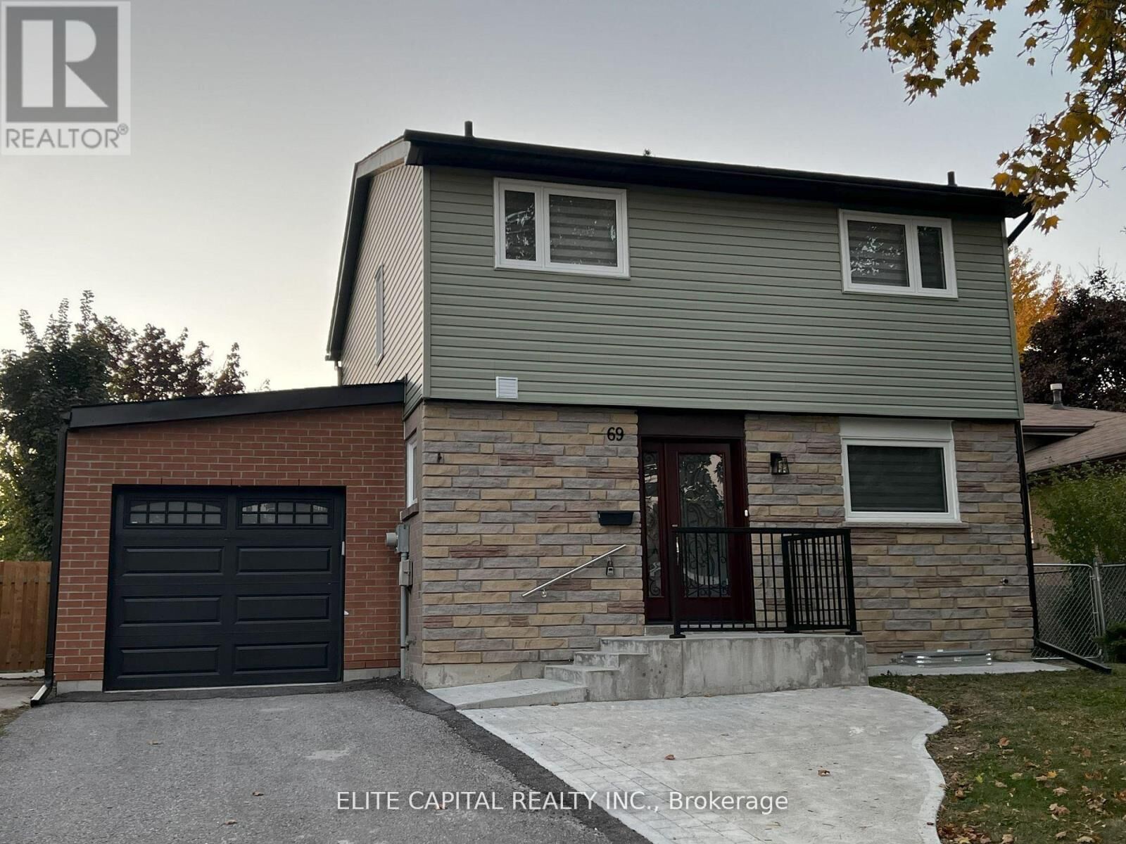 Property Photo:  69 Hutcherson Square  ON M1B 1C5 