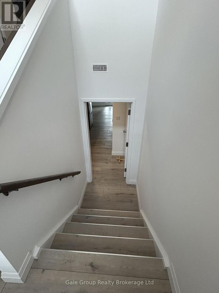 Property Photo:  182-7 Bridge Crescent Lower  ON N0G 2P0 