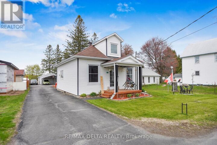 Property Photo: 474 Telegraph Road ON K0B 1A0