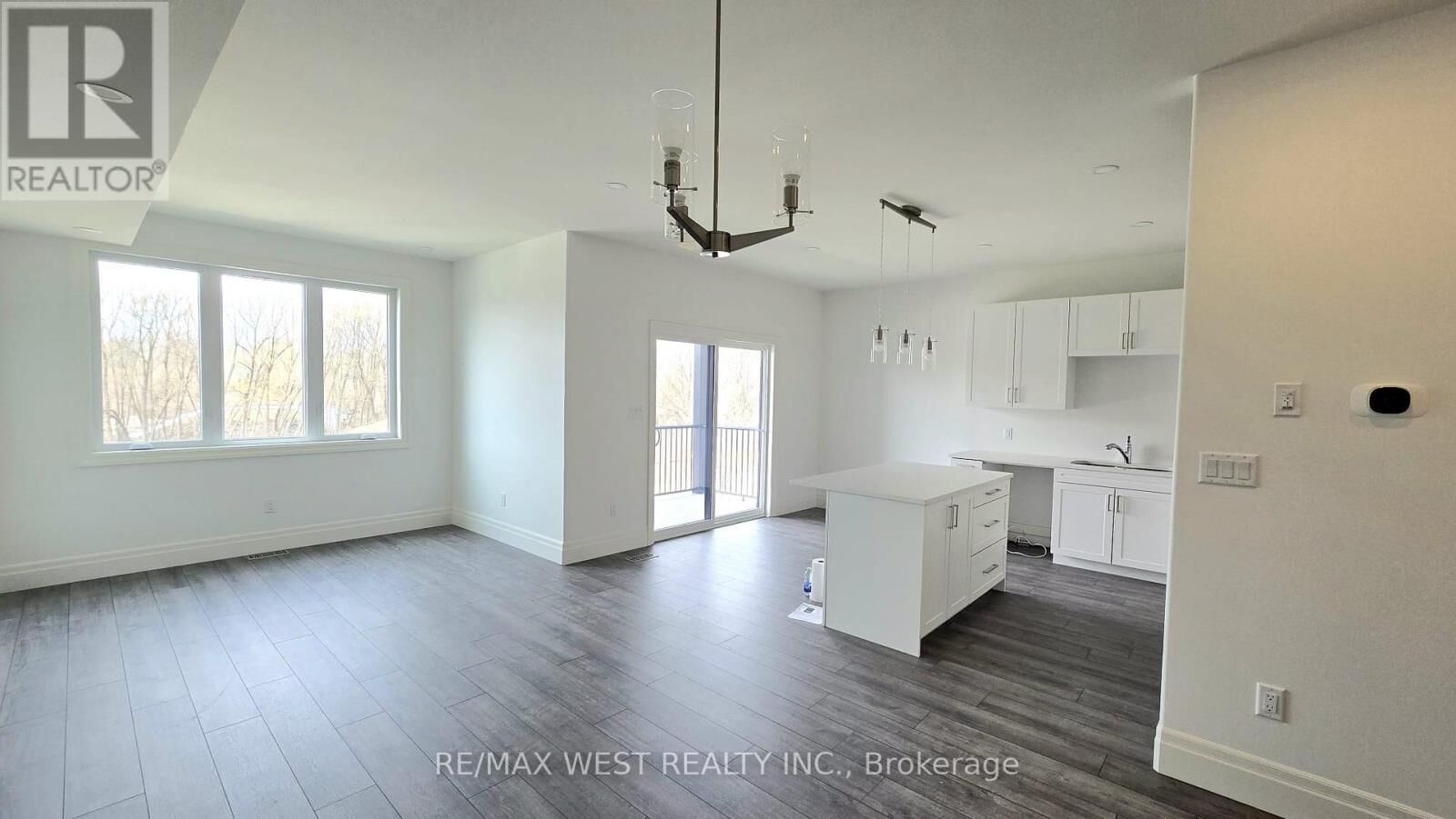 Property Photo: 97 Buchanan Avenue ON K0K 2T0