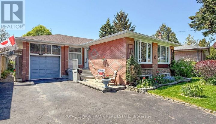 Property Photo:  336 Viewmount Street  ON L1H 7C3 