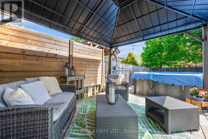 Property Photo:  6596 Pitton Road  ON L2H 1Z8 