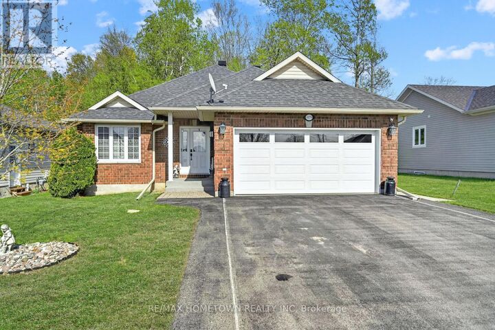 Property Photo:  1079 Shearer Drive  ON K6V 7K1 