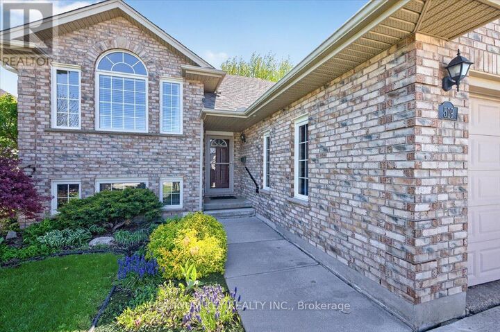 Property Photo:  519 Darcy Drive  ON N7G 4L1 