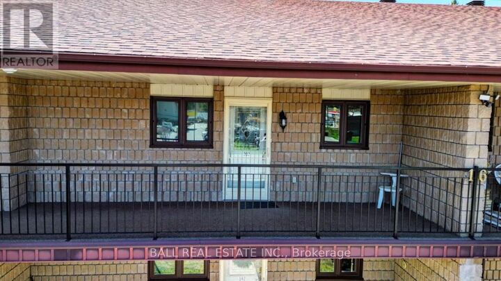 Property Photo:  16 Alice Street Unit #202  ON K0L 1C0 