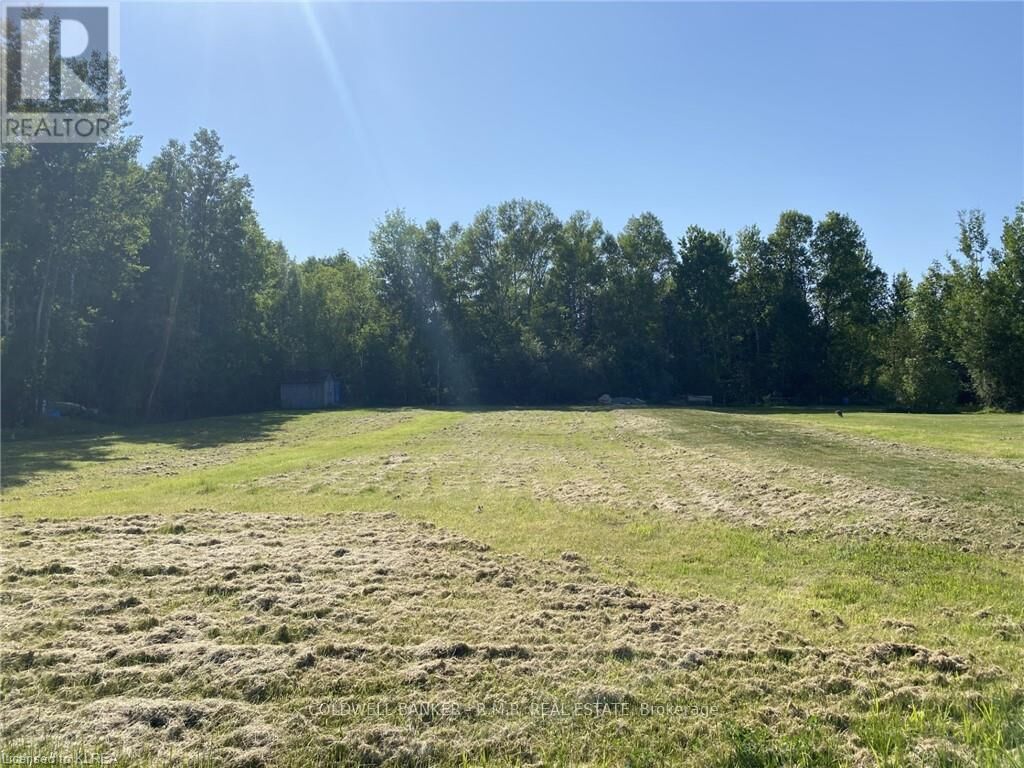 Property Photo: Lot 10 Pinewood Boulevard ON K0M 2T0